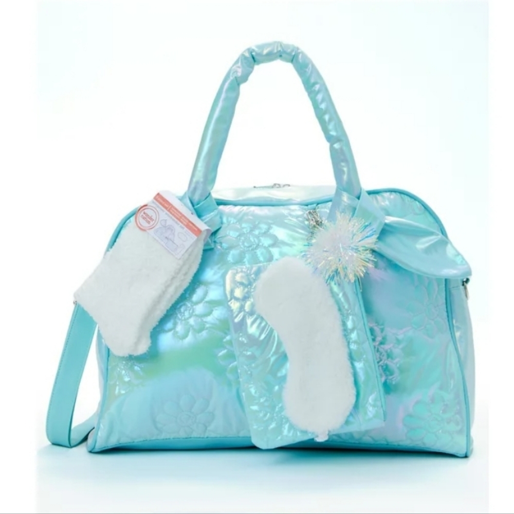 Sleepover, weekender, spends night bag